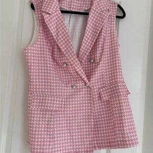 SHEIN Pink Houndstooth Vest